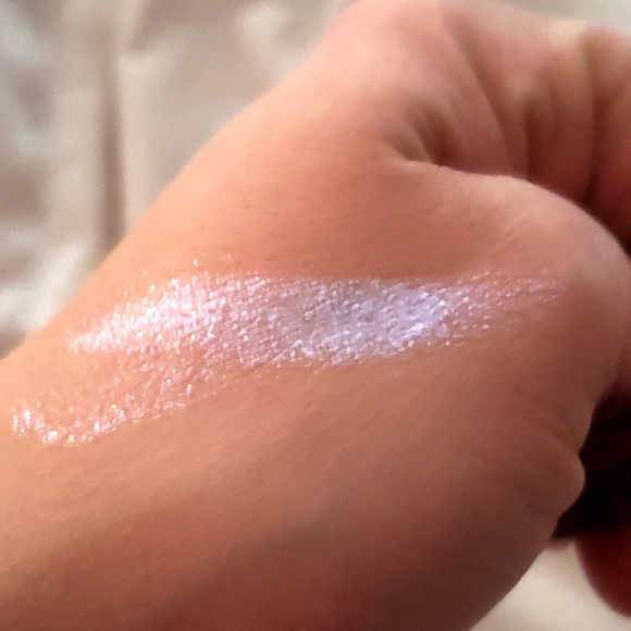 💙FX Glitter Highlighting Drops - Picture 2 of 3